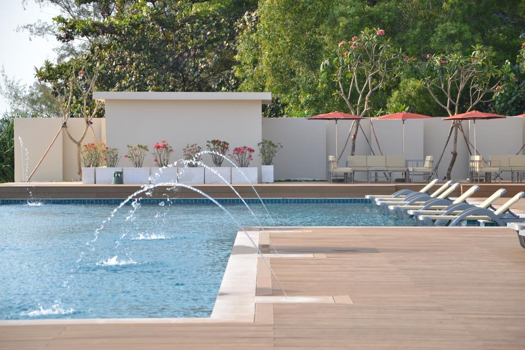 Holiday Palace Casino Resort Σίχανουκβιλ Εξωτερικό φωτογραφία